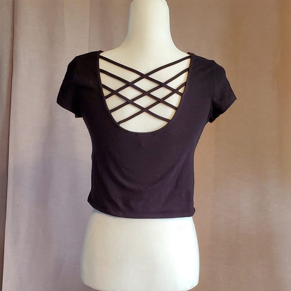 Black criss-cross back crop top